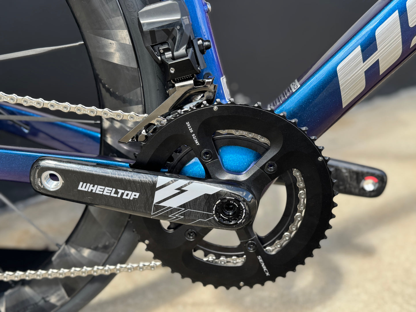 Hygge lightweight road bike