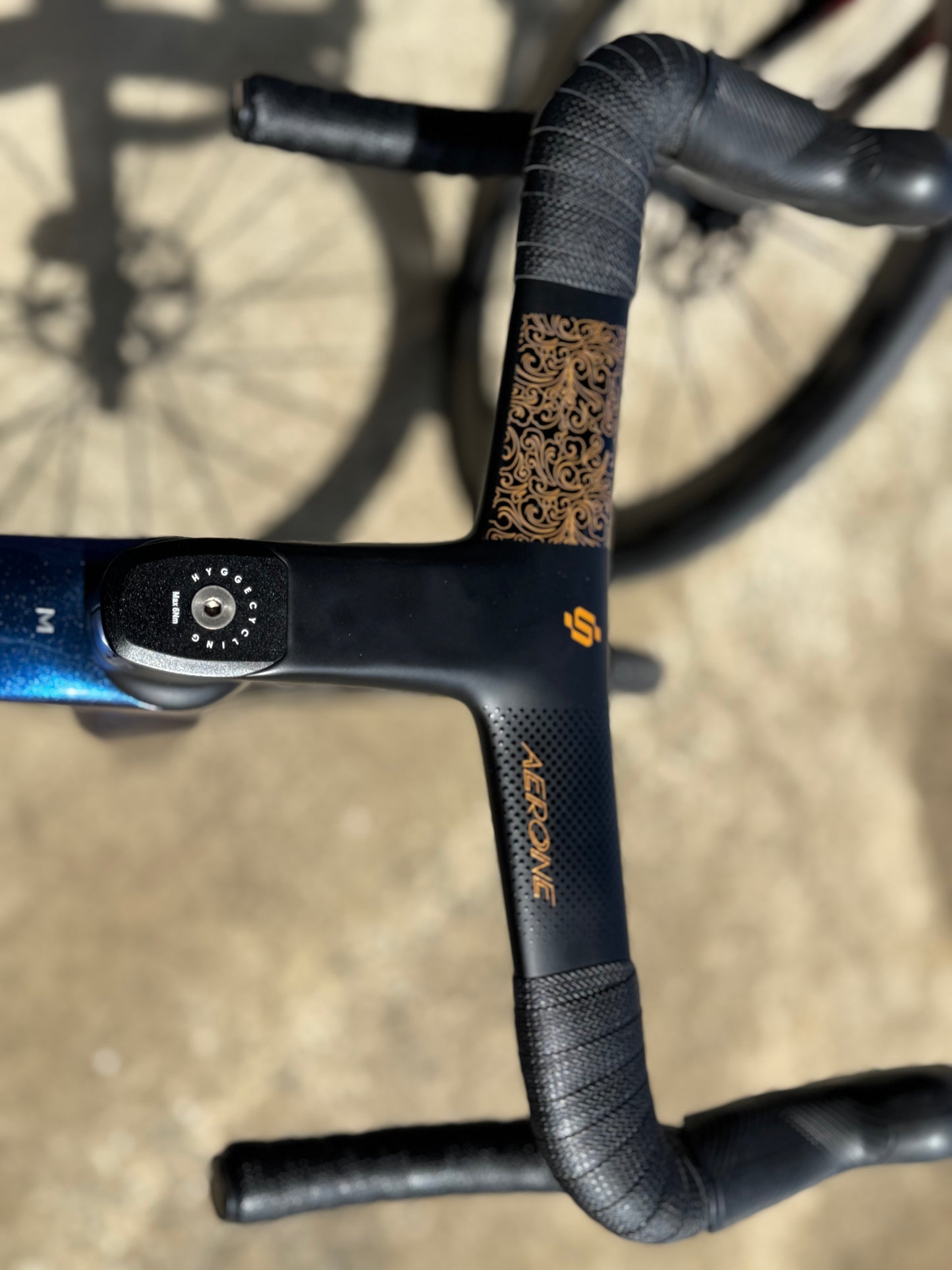 Hygge lightweight road bike